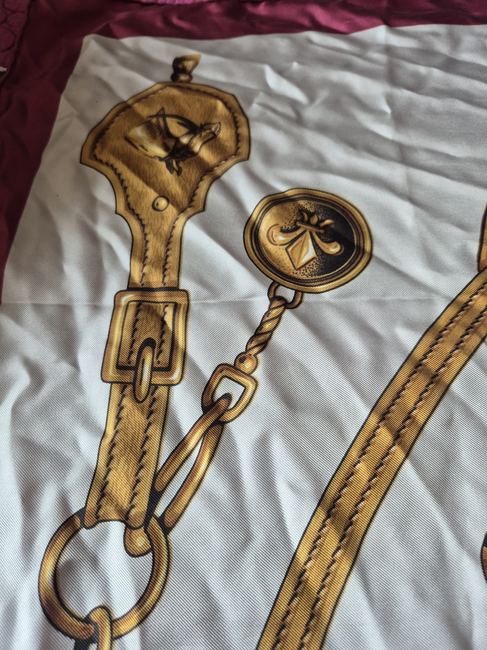 Pierre Baccara White & Burgundy Gold Horse Pattern 100$Silk Scarf Lyon Paris - Picture 9 of 13